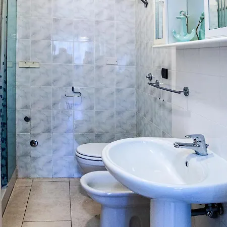 Casa Galilei 5 Minuti Dal Mare Appartamento *